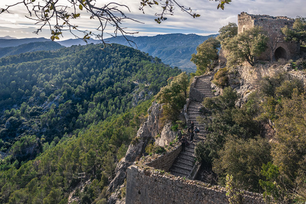 El Castillo de Alaró: Panorámicas y Leyendas